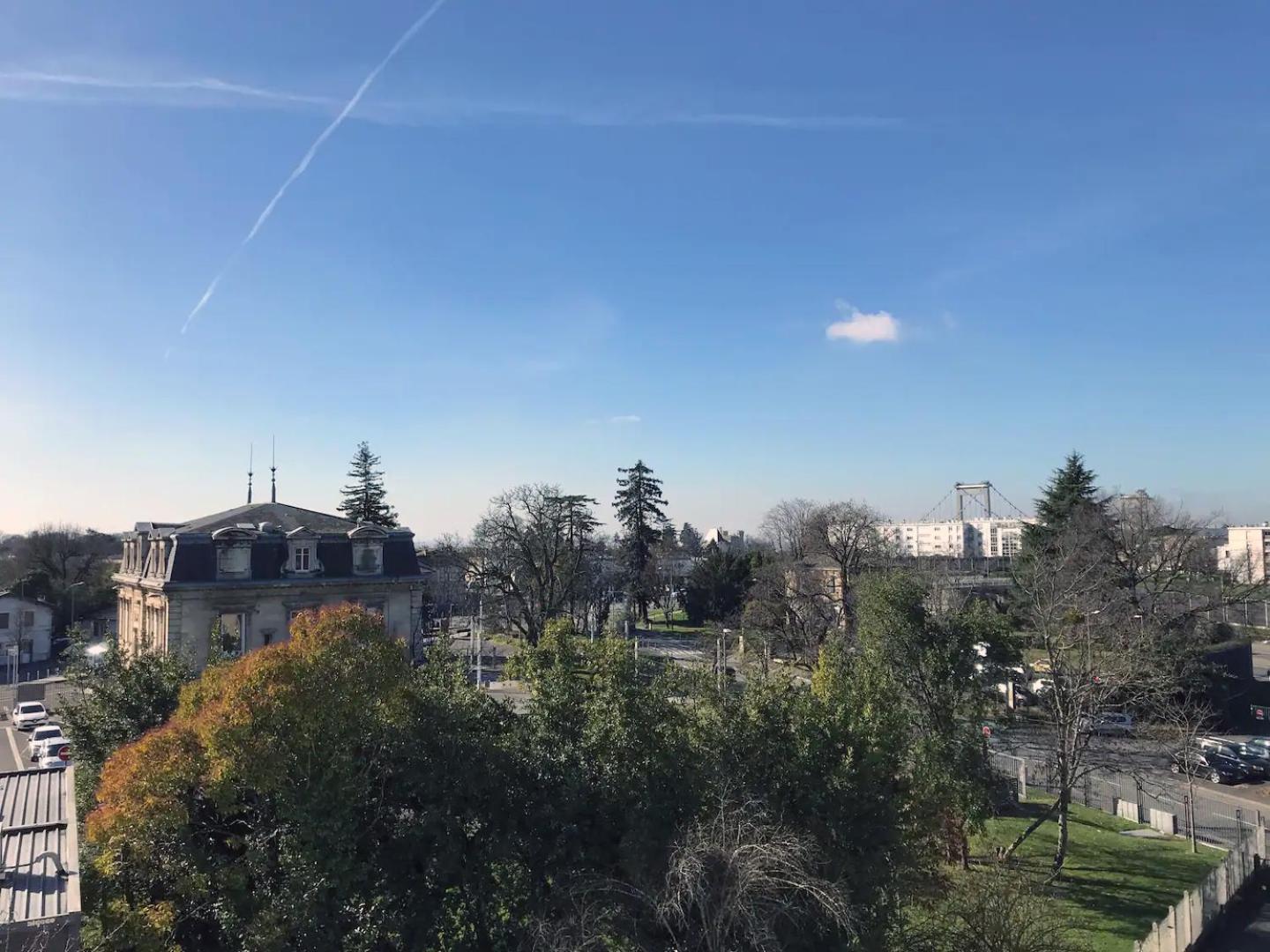 Superbe Appartement Proche Bordeaux Pied Du Tram Lormont Exterior photo